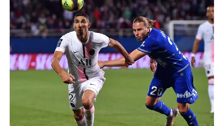 Achraf Hakimi of PSG against Troyes