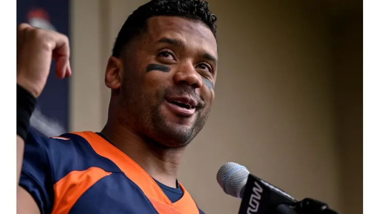 QB Wilson at Broncos' mini camp