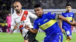 Frank Fabra of Boca Juniors driving the ball