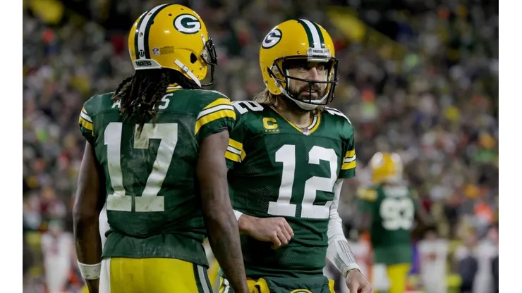 Aaron Rodgers and Davante Adams