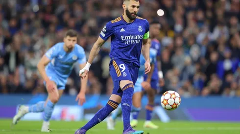 Karim Benzema scores a panenka penalty against Manchester City.
