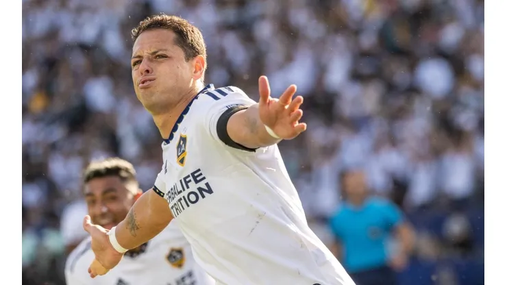 Javier Hernández of Los Angeles Galaxy celebrates his goal during the match against Los Angeles FC