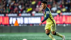 Alejandro Zendejas of America drive the ball during the 14th round match between Club Tijuana and America