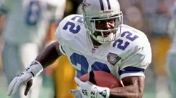 Running back Emmitt Smith #22 of the Dallas Cowboys