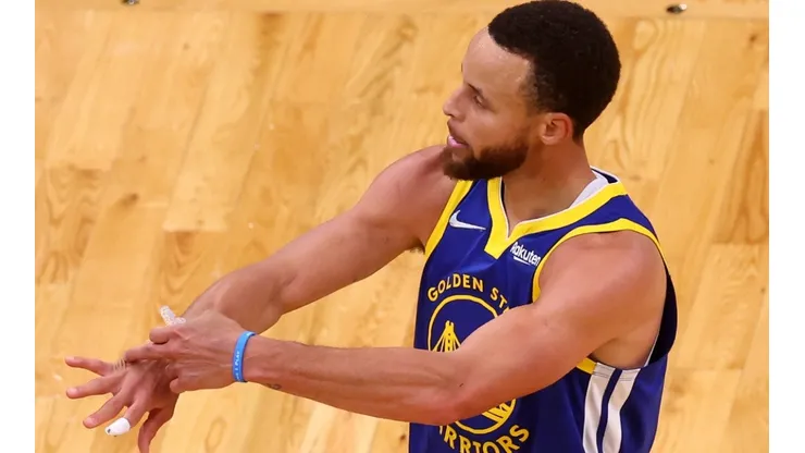 Stephen Curry of the Golden State Warriors