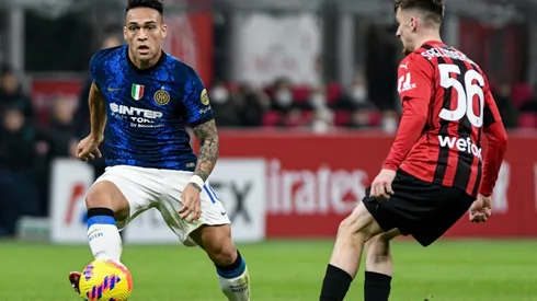 Lautaro Martinez of FC Internazionale and Alexis Saelemaekers of AC Milan
