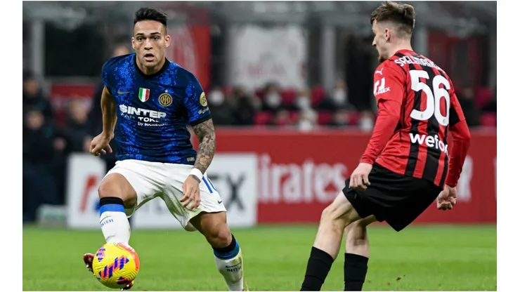 Lautaro Martinez of FC Internazionale and Alexis Saelemaekers of AC Milan