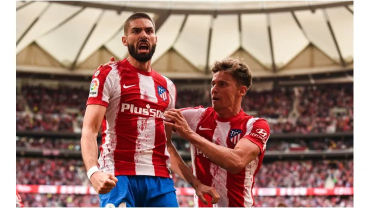 Yannick Carrasco and Marcos Llorente of Atletico Madrid celebrates a goal