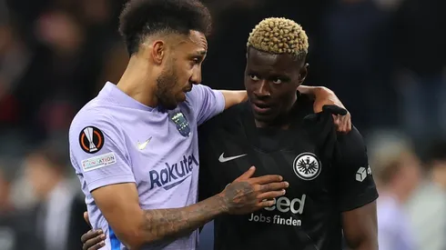 Pierre-Emerick Aubameyang of Barcelona and Ragnar Ache of Eintracht Frankfurt