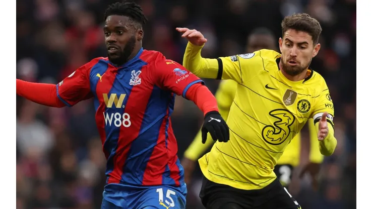 Jeffrey Schlupp of Crystal Palace and Jorginho of Chelsea