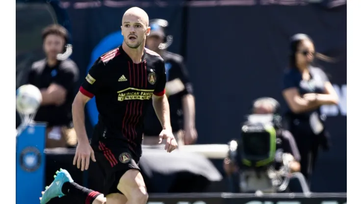 Andrew Gutman #15 advances the ball during a game between Atlanta United FC and Charlotte FC