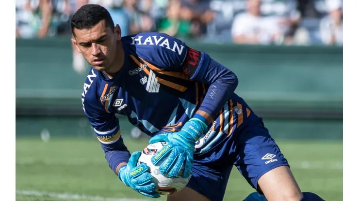 Santos goalkeeper of Paranaense