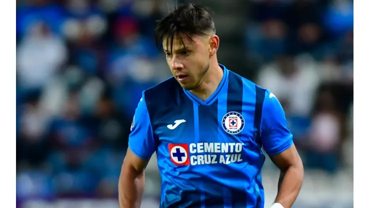 Angel Romero of Cruz Azul.