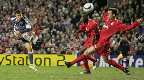 Nicolas Otamenti of Benfica and Mohamed Salah of Liverpool.