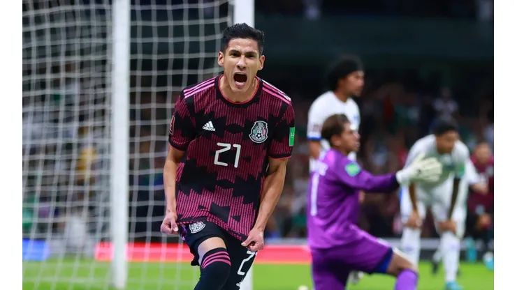 Uriel Antuna celebrates his goal against El Salvador