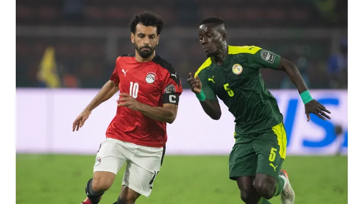 OHAMED SALAH of Egypt (10) and IDRISSA GUEYE of Senegal during the Africa Cup of Nations (CAN) 2021 final