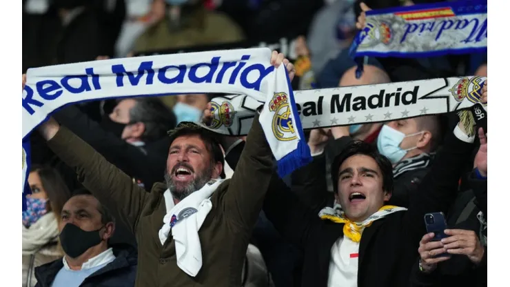 Real Madrid fans at Barnabeu stadium (Futbolsites)