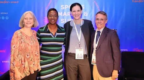 Anna Lockwood on the left of the image.