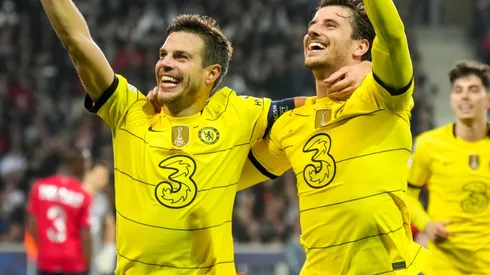 Cesar Azpilicueta and Mason Mount of Chelsea