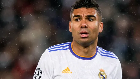 Casemiro in action during Real Madrid's loss to PSG in the first leg of the 2021-22 Champions League round of 16.