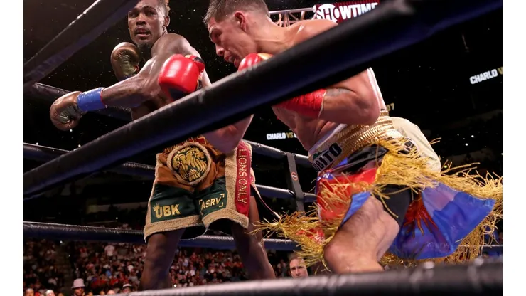 Jermell Charlo vs Brian Castaño I