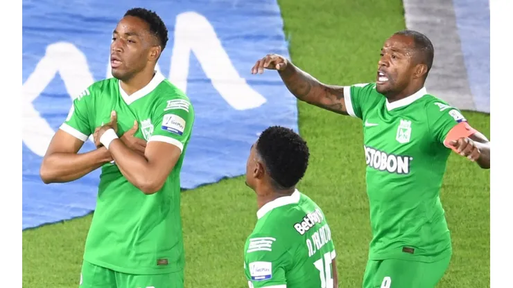 Hayen Palacios, Nelson Palacio and Dorlan Pabon of Atletico Nacional