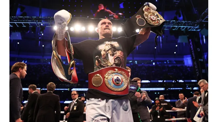 Oleksandr Usyk has to defend his Heavyweight titles from Anthony Joshua
