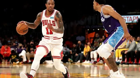 Talen Horton-Tucker guarding DeMar DeRozan