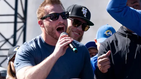HC Sean McVay during SB celebration in Los Angeles, behind him MVP Kupp