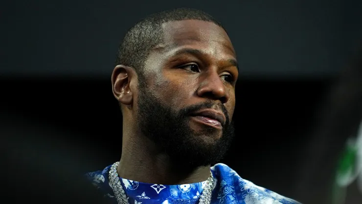Floyd Mayweather attends a game between the Kansas City Chiefs and Las Vegas Raiders