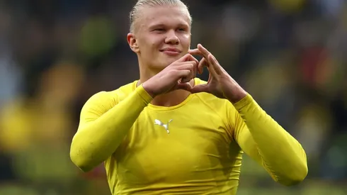 Erling Haaland of Borussia Dortmund acknowledges the fans