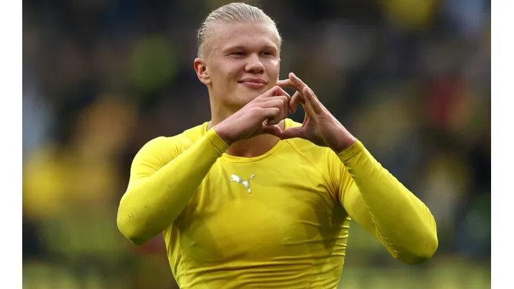 Erling Haaland of Borussia Dortmund acknowledges the fans