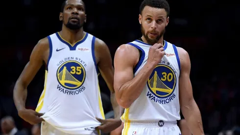 Stephen Curry explains what it was like to share the spotlight with Kevin Durant