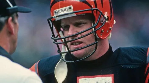 Quarterback Boomer Esiason of the Bengals at the Super Bowl XXIII against the 49ers (Futbolsites)