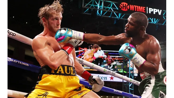 Logan Paul and Floyd Mayweather Jr. clashed in 2021