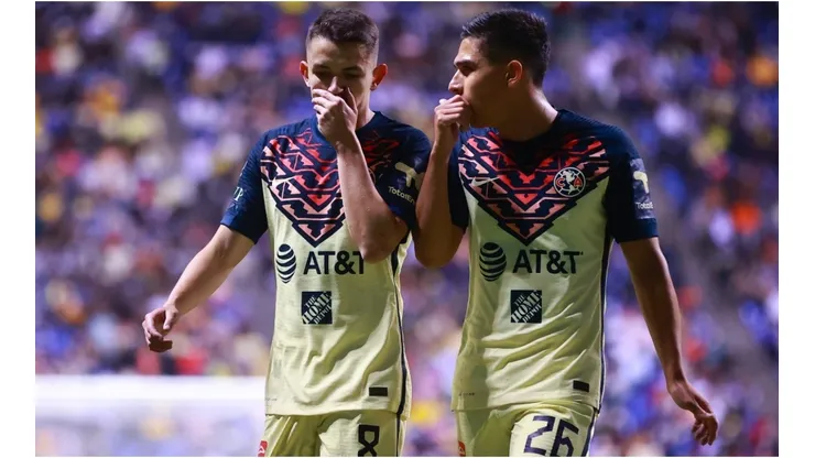 Alvaro Fidalgo and Salvador Reyes of America