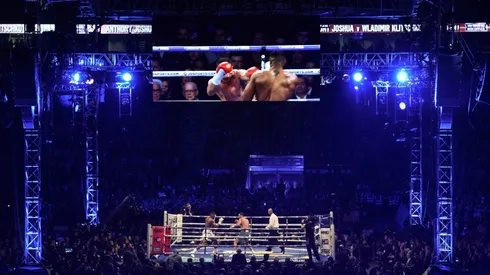 A boxing legend says he is ready to defend his country