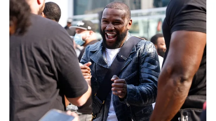 Floyd Mayweather Jr expands the horizons of The Money Team trademark