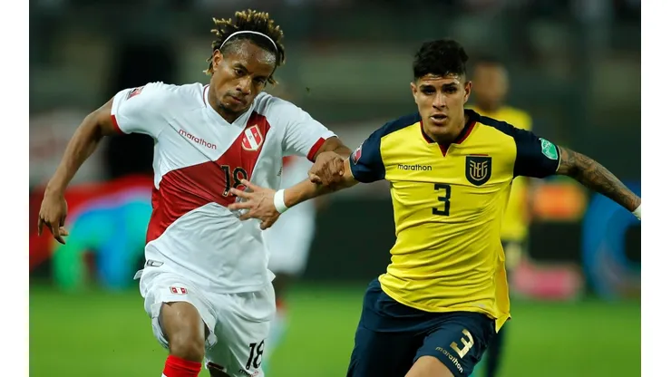Andre Carrillo of Peru (left) against Piero Hincapie of Ecuador.