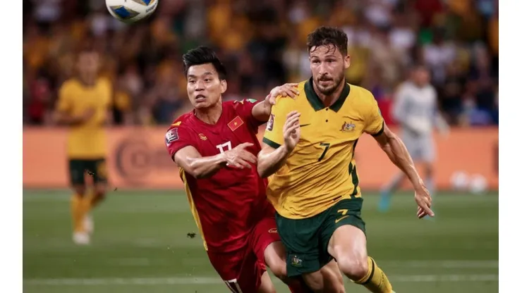 Van Thanh Vu of Vietnam and Matthew Leckie of Australia