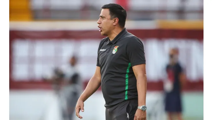 Head coach Cesar Farias of Bolivia