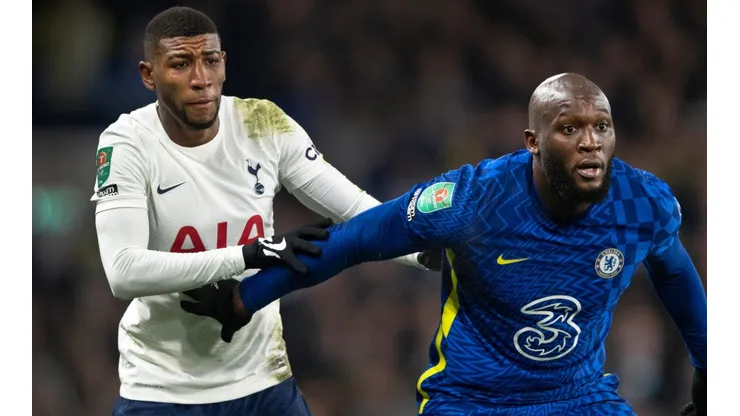 Romelu Lukaku of Chelsea (right) and Emerson Royal of Tottenham (left)