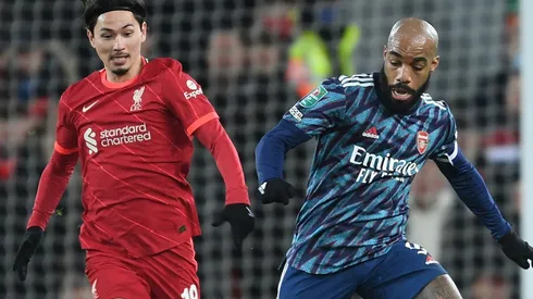 Alexandre Lacazette of Arsenal (right) and Takumi Minamino of Liverpool (left)