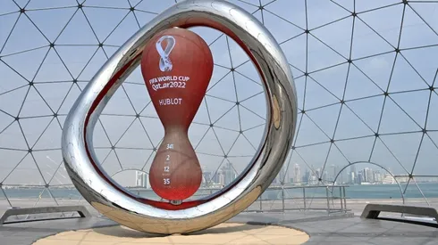 Qatar 2022 logo