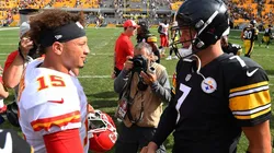 Patrick Mahomes (left) and Ben Roethlisberger shake hands after a Chiefs' win over the Steelers in 2018.