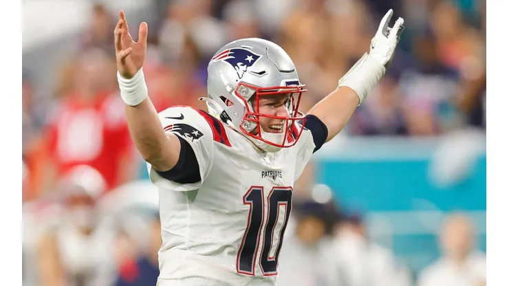 Mac Jones looks confident ahead of the Patriots' road game against the Bills in the Wild Card of the 2021-22 NFL Playoffs.
