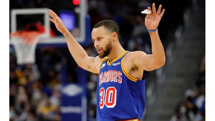 Stephen Curry in action for the Warriors.