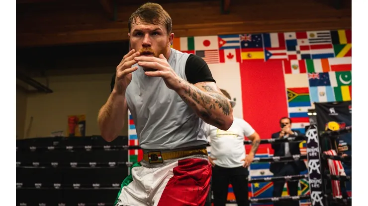 Canelo Alvarez training at his private gym