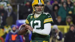 Aaron Rodgers in action during the Packers' 37-10 win over the Vikings in Week 17.