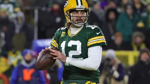 Aaron Rodgers in action during the Packers' 37-10 win over the Vikings in Week 17.